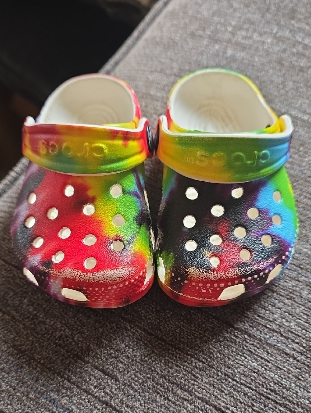 CROCS Kids Rainbow Tie-Dye Clog Sandals - Comfortable Slip-On Baby 2/3